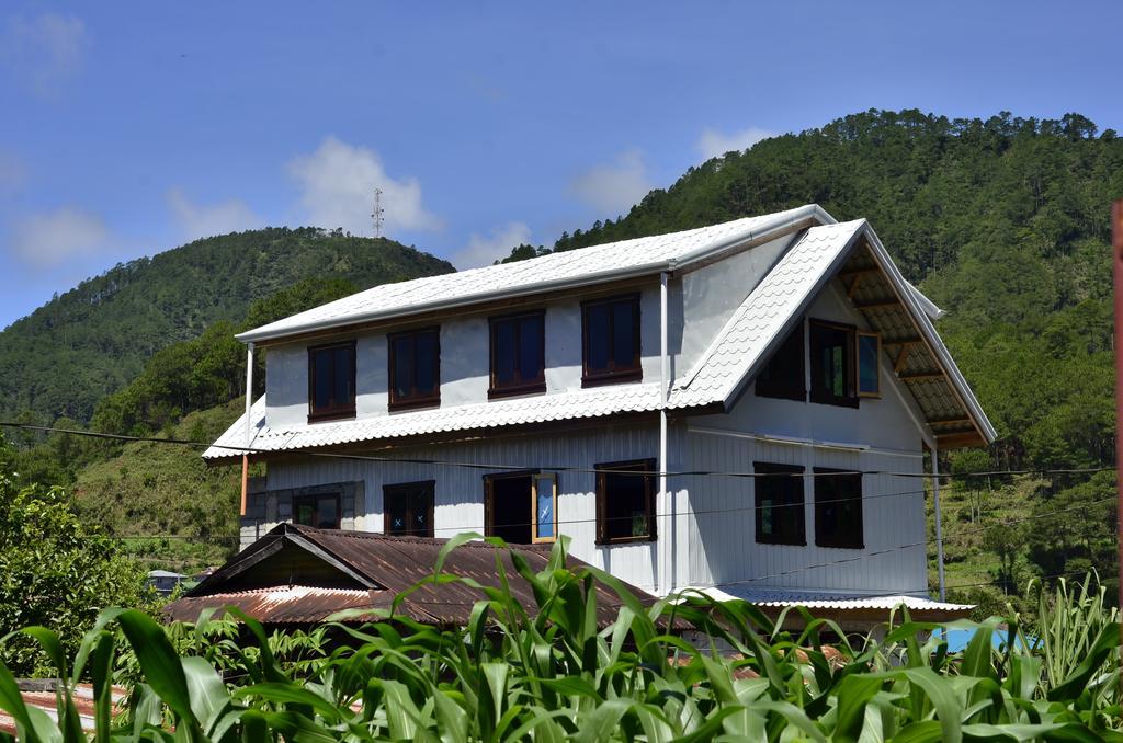 Agape Log Cabin Сагада Экстерьер фото